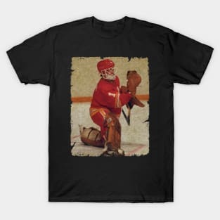 Pat Riggin, 1982 in Atlanta Calgary Flames (3.89 GAA) T-Shirt